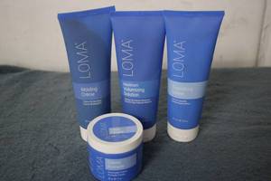 Loma hair care set. Set includes Mo...
