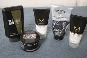 Barber essentials set including red...