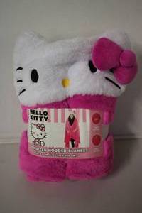 HELLO KITTY OVERSIZED HOODED BLANKE...
