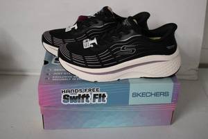 Sketchers size 8 ladies swift fit s...