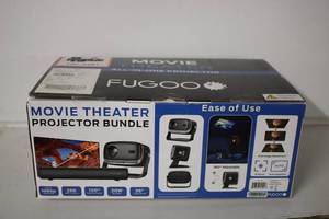 MOVIE THEATER PROJECTOR BUNDLE...