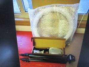 New 14 ring light with tripod...
