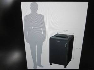 Fellows 2250C paper shredder, new o...