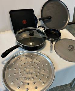 Cookware Set - Nonstick Fry Pans, Grill Pan & Steamer Insert with Glass Lids