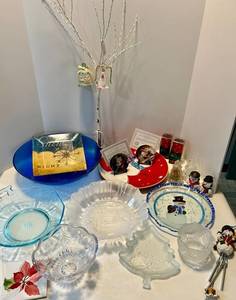Christmas Home Decor Lot
