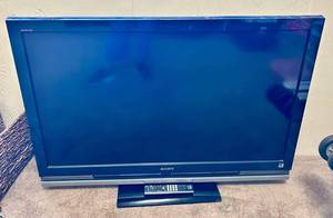 Sony Bravia LCD HDTV 46