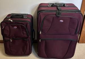 American Tourister 2-Piece Luggage Set