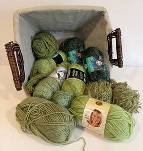 Annas Choice Green Yarn Assortment - Angel Hair & Green Skeins