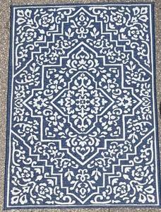 Mainstays Outdoor Rug Navy - Ornate Medallion Pattern