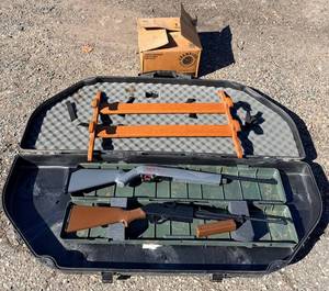 Crosman 1077 Freestyle & Daisy 760 Pumpmaster Air Rifles With Case, Rack & Clay Target Box