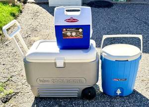 Igloo Cool Roller - Playmate Pal Cooler - Coleman Roundabout Cooler with Water Bottle