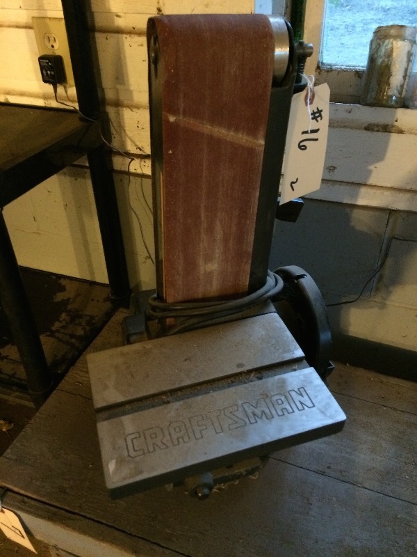 lot 16 image: Craftsman BeltDisc Sander  4 x 36-in. Belt  6-in Disc  23 HP