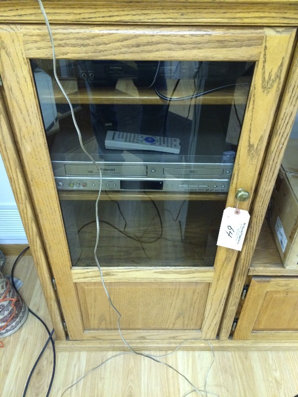 lot 64 image: Oak Entertainment Center  Overall dimensions 53 inch Wide x 18 inch Deep x 45 inch High