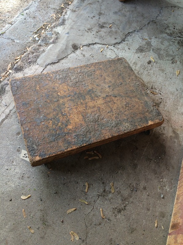 lot 105 image: 4 wheel dolly  24 inch x 34 inch