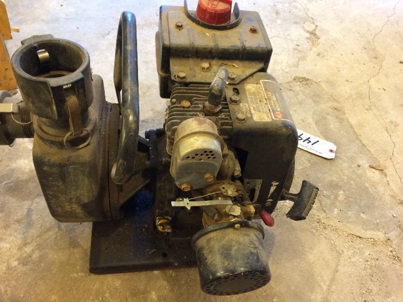 lot 149 image: Water Pump  Owner says it works but may need a tune-up.