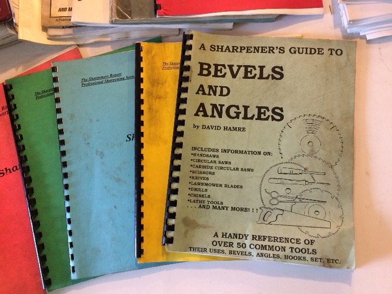 lot 164 image: Manuals how to Blade Sharpening plus other manuals in light information Buy it at your price