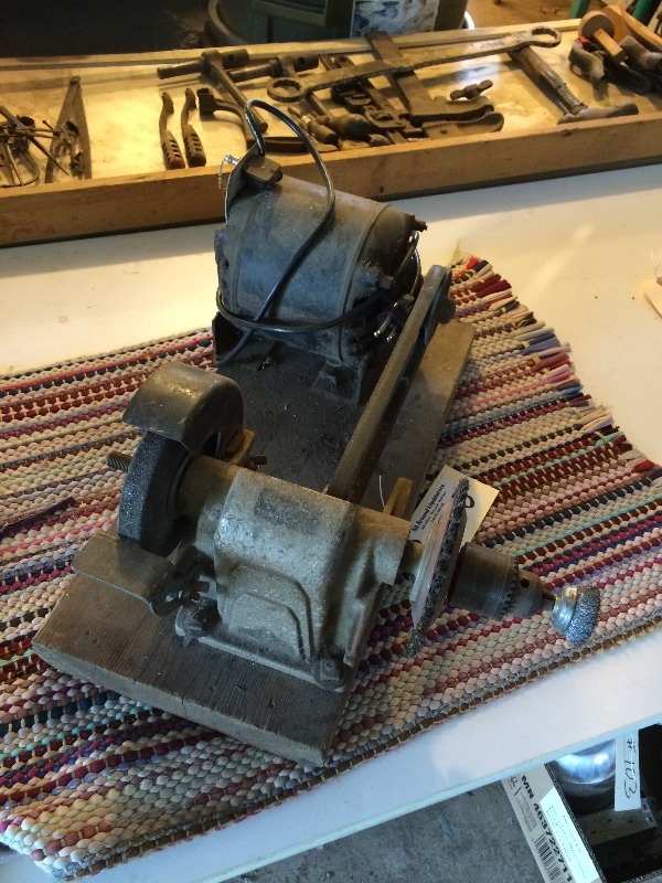 lot 168 image: Grinder  Brush and Motor    works