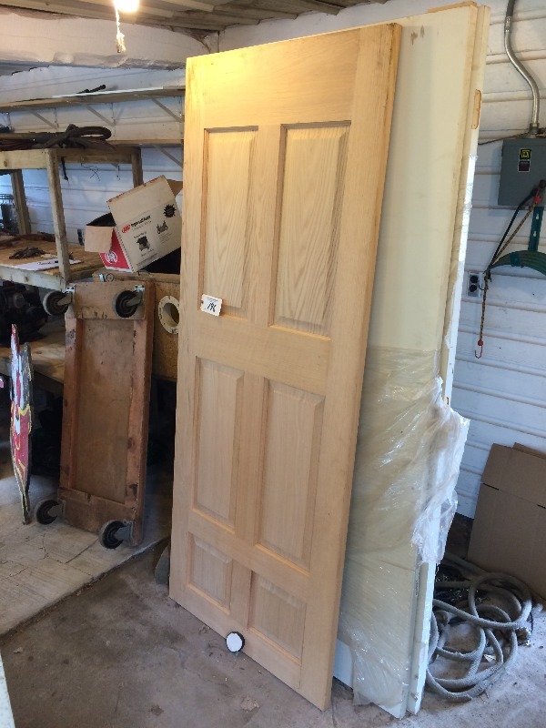 lot 196 image: Oak 6 panel door 32 inch x 80 inch  NEW - Never used or hinged