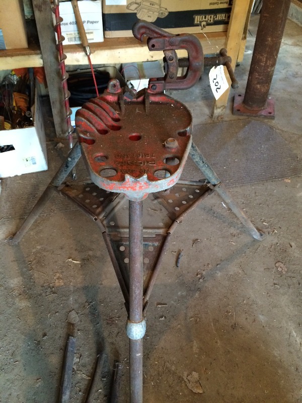 lot 202 image: Pipe Vise & Stand