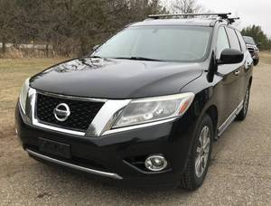 2015 Nissan Pathfinder SL FWD
