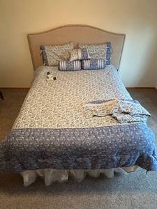 Tempur-Pedic Adjustable Bed Base with Dual Remotes