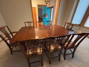 Mahogany or Walnut Dining Table Set with 8 Upholstered Chairs & 2 Leaves