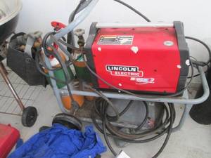 Lincoln Electric Power MIG 180 Welder with Gas Cylinders & Manual