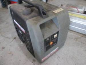 Coleman Powermate PMD0401BS0 Portable Generator 120V 1500W