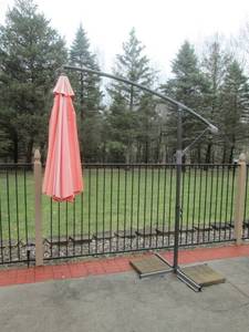 Cantilever Patio Umbrella with Crank -  Canopy