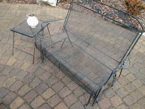 Wrought Iron Outdoor Patio Bench & Side Table Set - Black Mesh