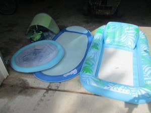 SwimWays Spring Float Pool Lounger - Palm Leaf Mesh Pool Lounger - Pop-Up Baby Tent