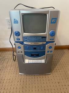 The Singing Machine CD & GRAPHICS Karaoke System with Monitor