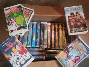Disney Classics VHS Collection - Peter Pan, 101 Dalmatians, The Lion King & More