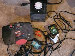 Craftsman 12V Air CompressorInflator & Deltran Battery Tender Junior Charger