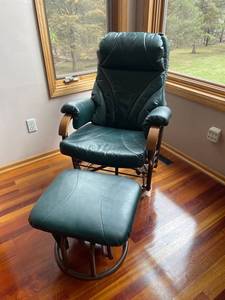 Green Leather Recliner Chair with Ottoman - Wood Armrests, Glider Base