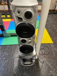 Panasonic SA-AK500 CD Stereo System with 5-Disc Changer