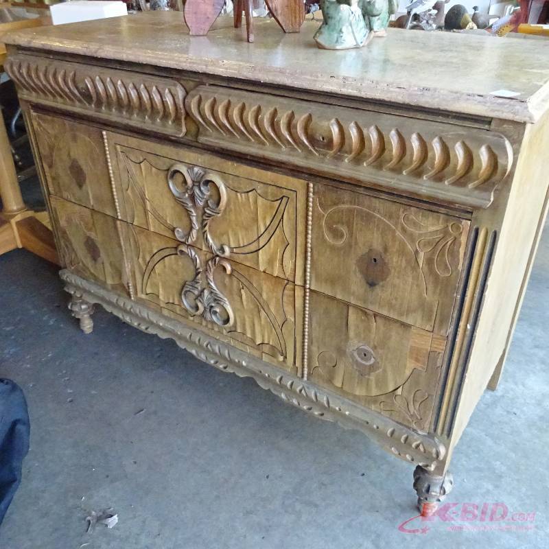 Dresser