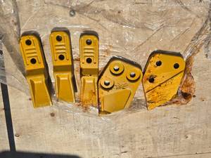 Excavator Bucket Duck Feet Teeth