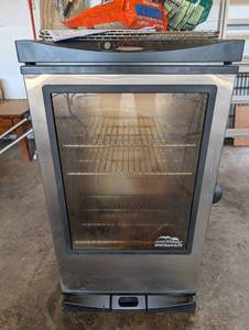 Masterbuilt Sportsman Elite 40-inch Digital Electric Smoker