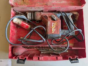 Hilti TE 15-C Rotary Hammer 120V 710W 12 in Concrete Capacity