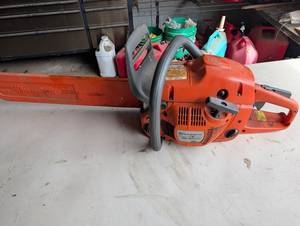 Husqvarna 460 Rancher Chainsaw - 18 in Bar