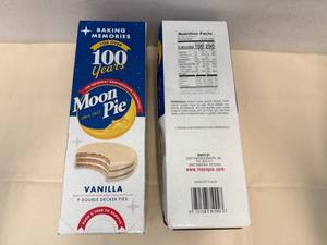 2x 9ct Vanilla Moon Pies