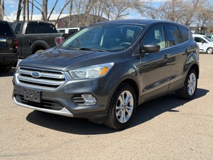 2017 FORD ESCAPE SE No Accidents Reported (NO RESERVE)