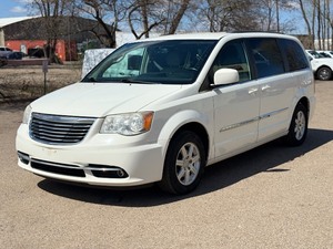 2013 CHRYSLER TOWN AND COUNTRY TOURING No Accidents Reported (NO RESERVE)