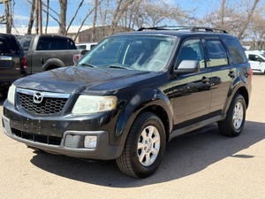 2011 MAZDA TRIBUTE I TOURING All Wheel Drive No Accidents Reported (NO RESERVE)