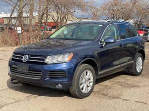 2014 VOLKSWAGEN TOUAREG TDI SPORT All Wheel Drive  2 Owner  No Accidents Reported  120k Miles (NO RESERVE)