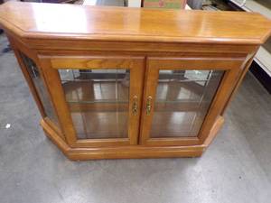 Lighted Oak with Glass Shelves Display  / TV Stand
