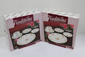 Traditions Moss Rose Pattern 5 Pc Place Sets (Lot of 2)