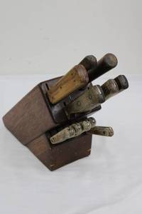 Old Homestead Lifetime Cutlery Stainless-Japan Knife Set in Wood Block