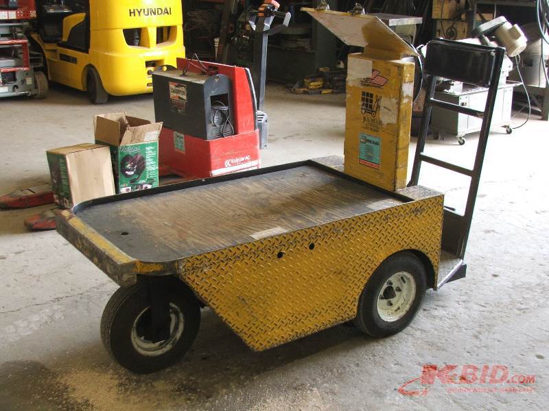 lot 8 image: Pack Mule SC750CD Stock picker